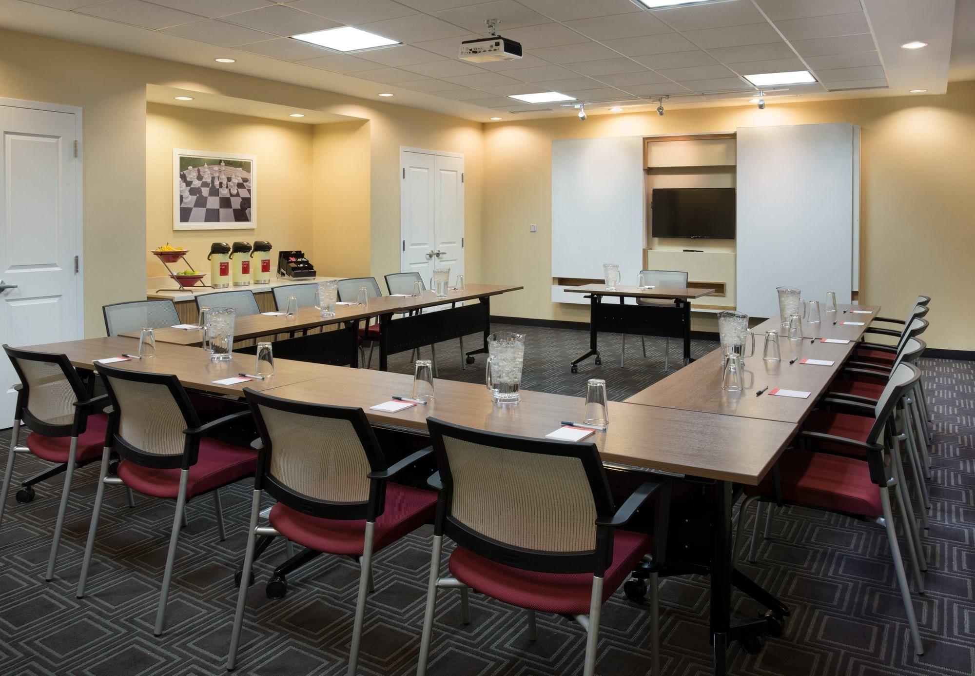 Towneplace Suites By Marriott Ottawa Kanata Zewnętrze zdjęcie