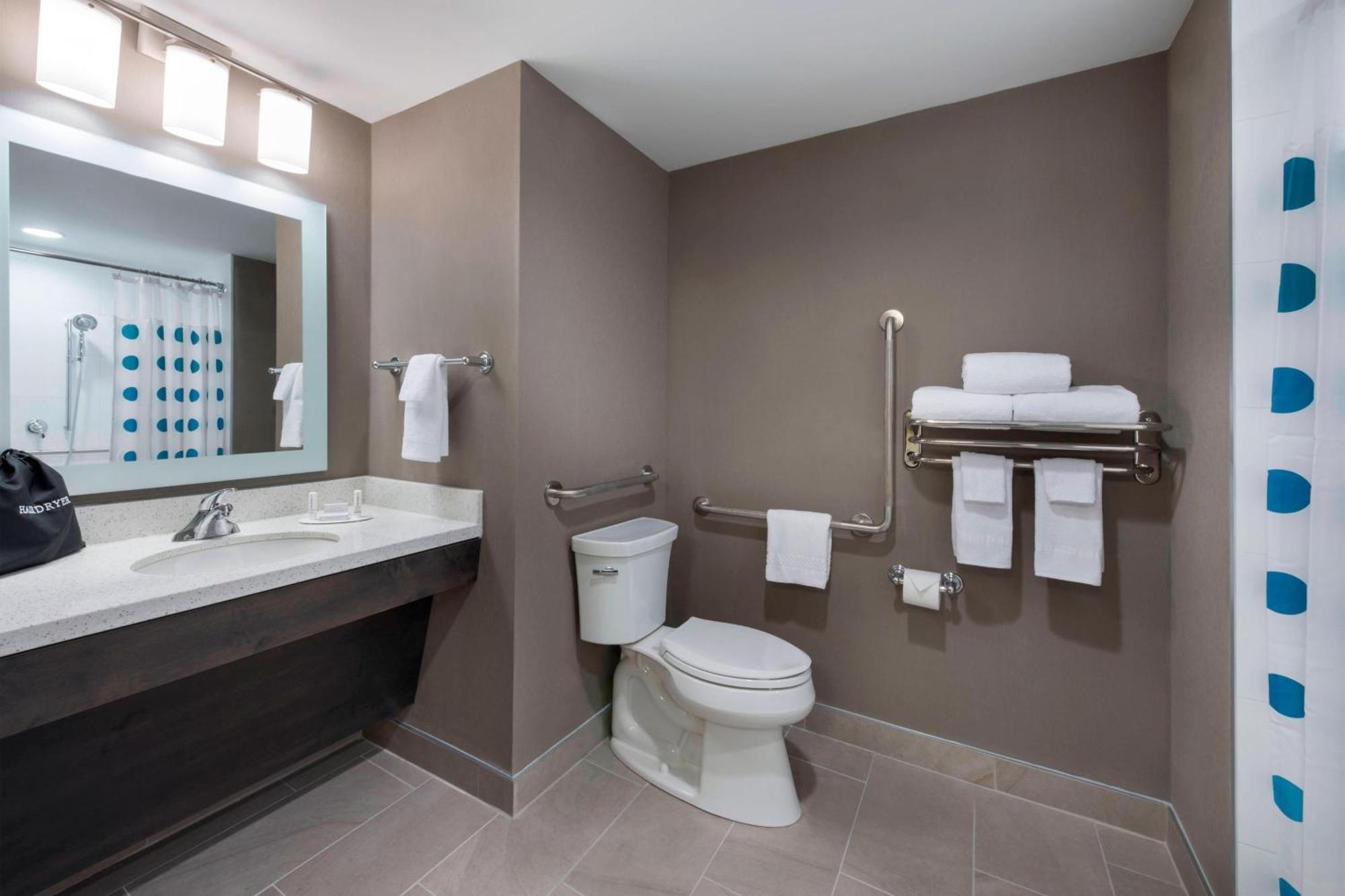 Towneplace Suites By Marriott Ottawa Kanata Zewnętrze zdjęcie