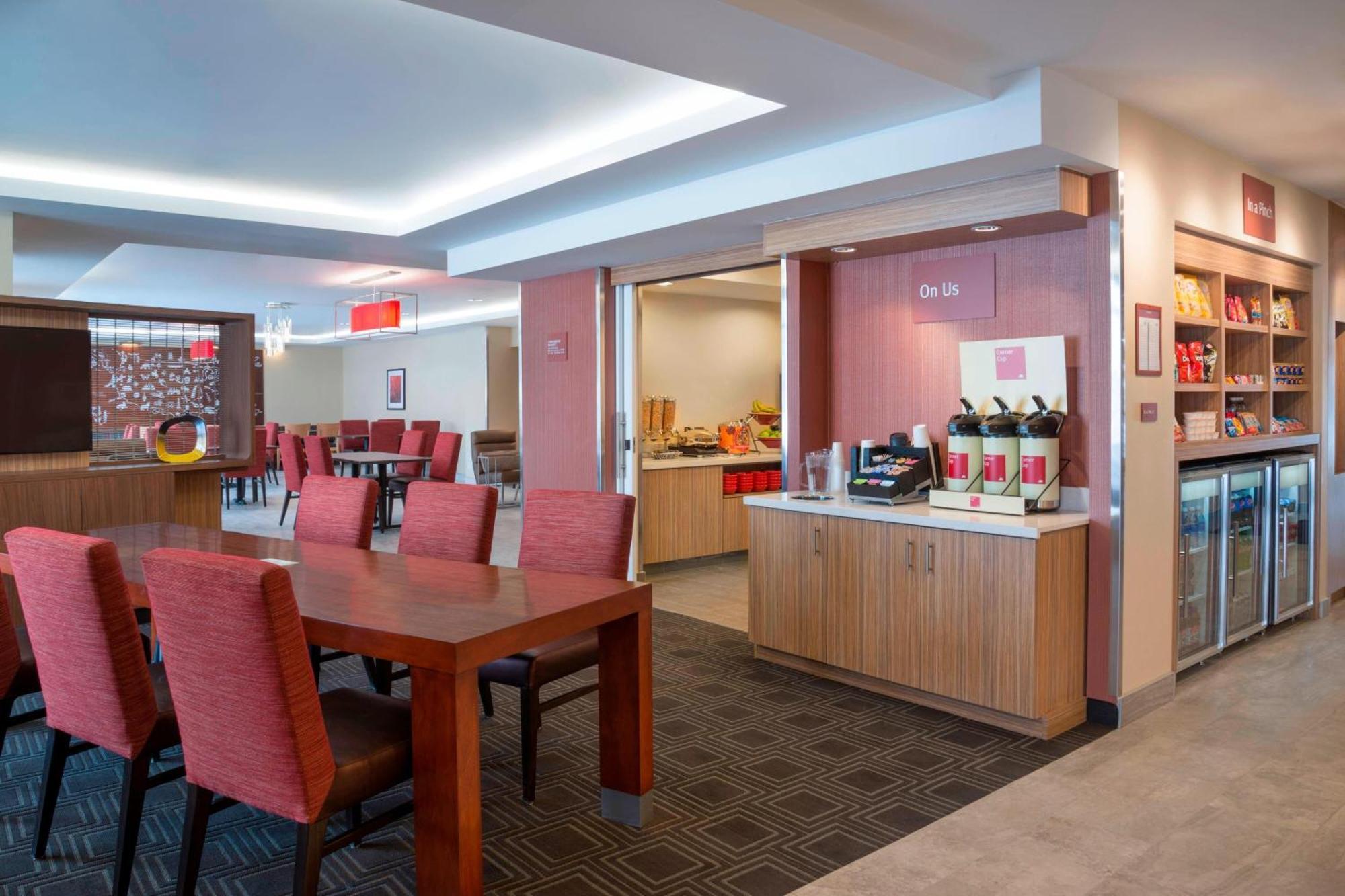 Towneplace Suites By Marriott Ottawa Kanata Zewnętrze zdjęcie